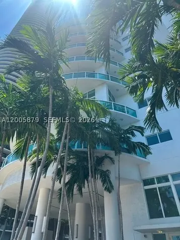 1800 N Bayshore Drive Miami FL 33132