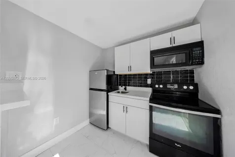 2145 NW 130th Street Miami FL 33167