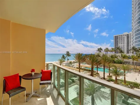 Hollywood FL 33019