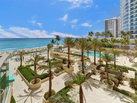 Hollywood FL 33019