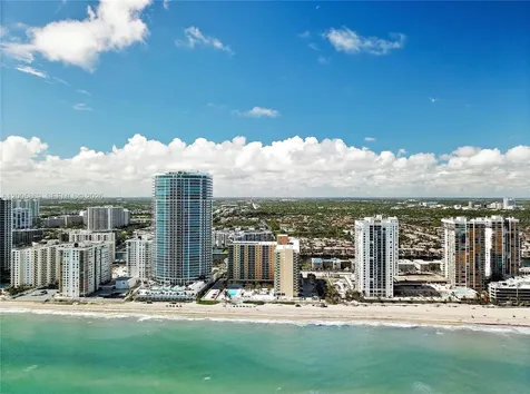 Hollywood FL 33019