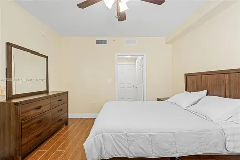 6841 SW 44th Street Miami FL 33155