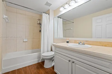 6841 SW 44th Street Miami FL 33155