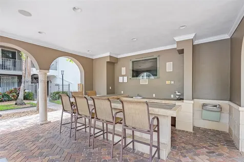 6841 SW 44th Street Miami FL 33155