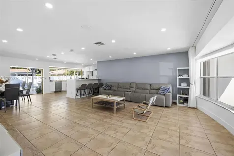 3460 N 46th Avenue Hollywood FL 33021