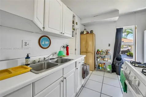 3420 Charles Avenue Miami FL 33133