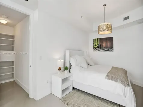 15901 Collins Avenue Sunny Isles Beach FL 33160