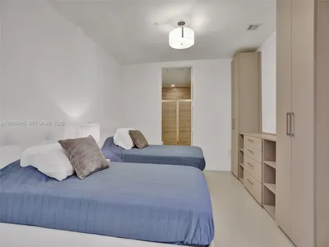 15901 Collins Avenue Sunny Isles Beach FL 33160