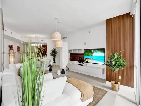 15901 Collins Avenue Sunny Isles Beach FL 33160