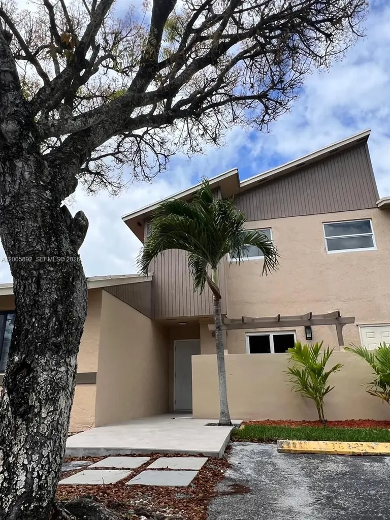 3632 SW 112th Avenue Miami FL 33165