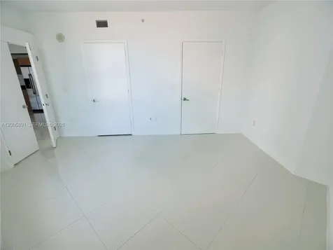 350 S Miami Avenue Miami FL 33130