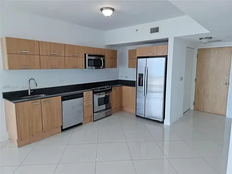 350 S Miami Avenue Miami FL 33130