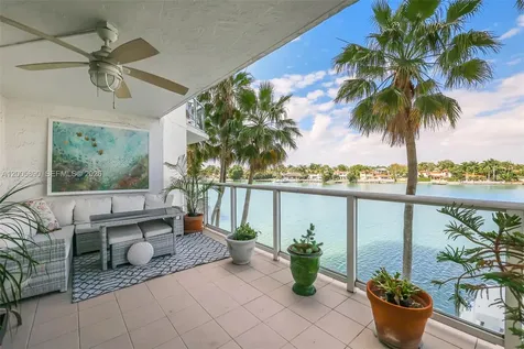 5900 Collins Avenue Miami Beach FL 33140