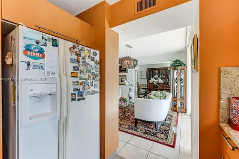 5900 Collins Avenue Miami Beach FL 33140