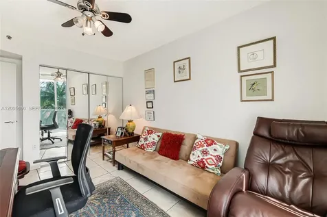 5900 Collins Avenue Miami Beach FL 33140