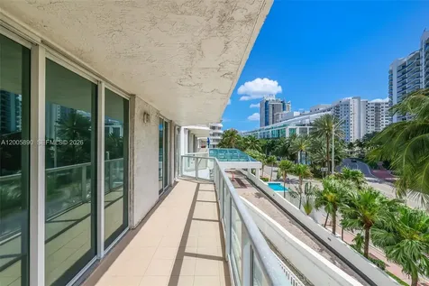 5900 Collins Avenue Miami Beach FL 33140