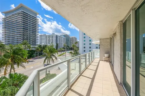 5900 Collins Avenue Miami Beach FL 33140