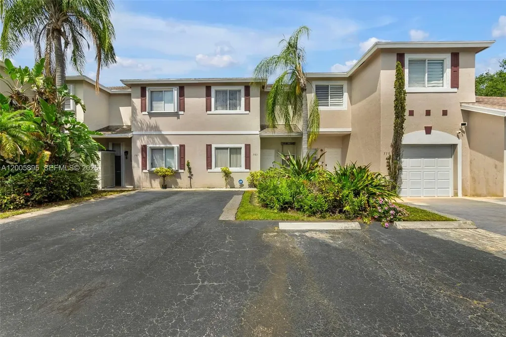 783 NW 42nd Place Deerfield Beach FL 33064