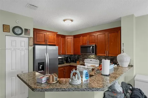 783 NW 42nd Place Deerfield Beach FL 33064