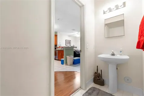 783 NW 42nd Place Deerfield Beach FL 33064
