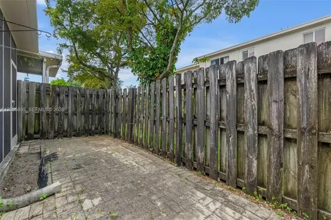 783 NW 42nd Place Deerfield Beach FL 33064