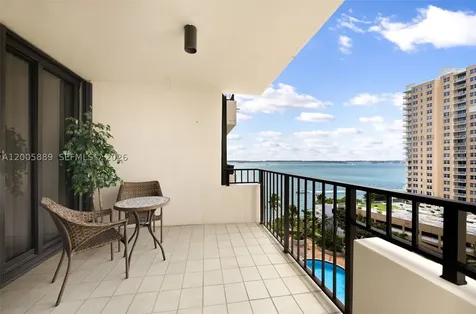 520 Brickell Key Drive Miami FL 33131