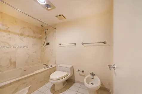 520 Brickell Key Drive Miami FL 33131