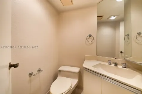 520 Brickell Key Drive Miami FL 33131