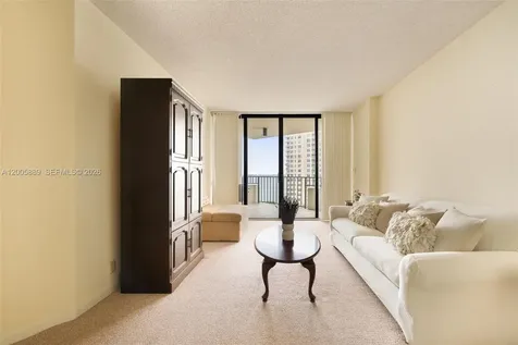 520 Brickell Key Drive Miami FL 33131