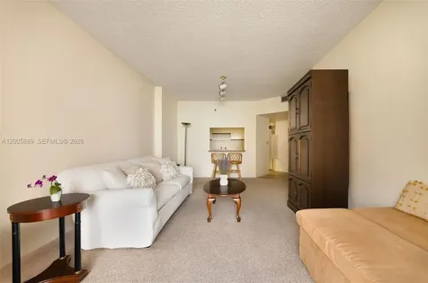 520 Brickell Key Drive Miami FL 33131