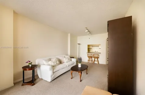 520 Brickell Key Drive Miami FL 33131