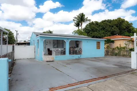 141 E 16th Street Hialeah FL 33010