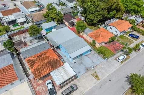 141 E 16th Street Hialeah FL 33010