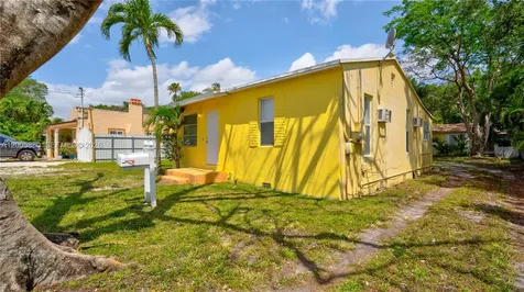 1085 NE 128th Street North Miami FL 33161