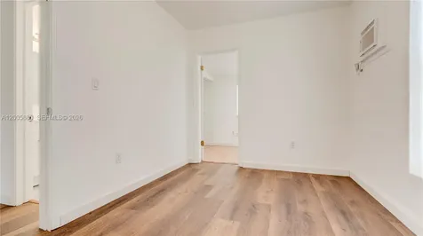 1085 NE 128th Street North Miami FL 33161