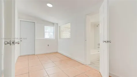 1085 NE 128th Street North Miami FL 33161