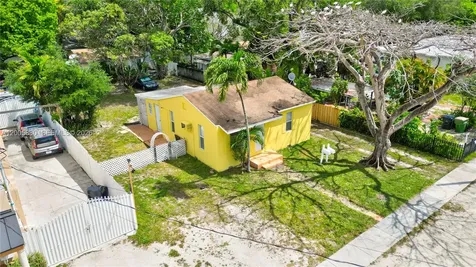 1085 NE 128th Street North Miami FL 33161