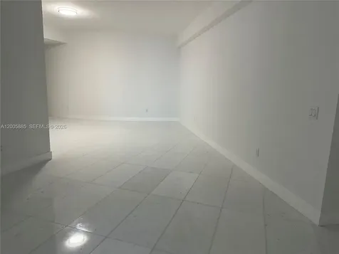 18555 Collins Avenue Sunny Isles Beach FL 33160