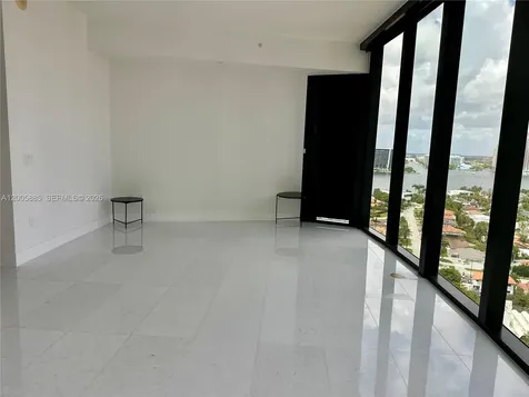 18555 Collins Avenue Sunny Isles Beach FL 33160