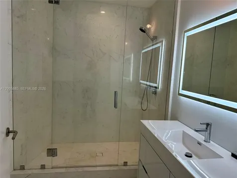 18555 Collins Avenue Sunny Isles Beach FL 33160