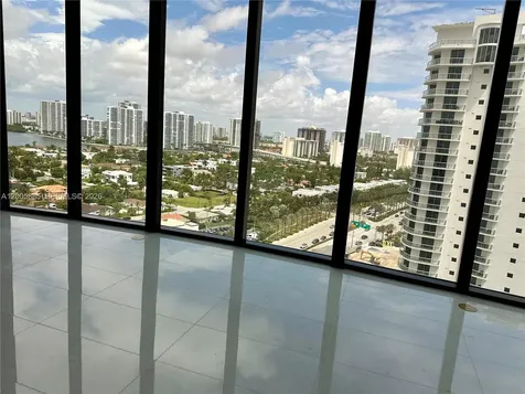 18555 Collins Avenue Sunny Isles Beach FL 33160