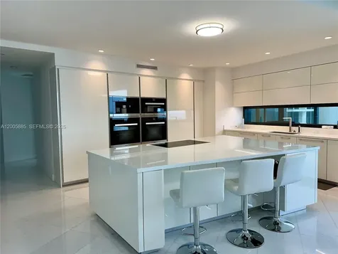 18555 Collins Avenue Sunny Isles Beach FL 33160