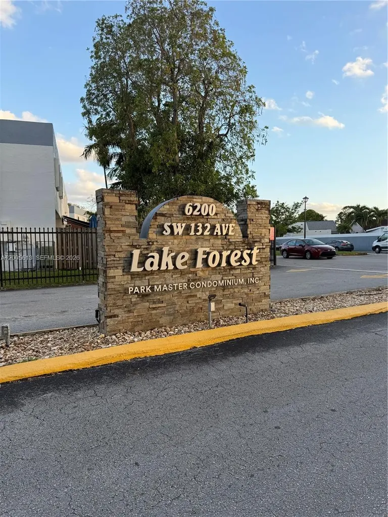 6219 SW 131st Place Miami FL 33183