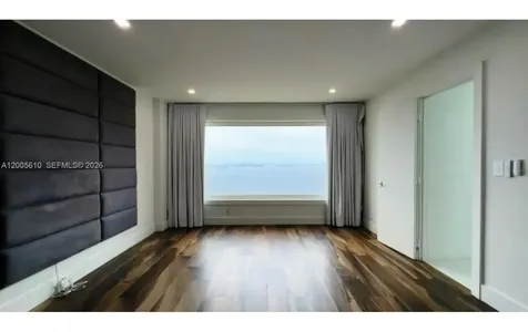 11111 Biscayne Boulevard Miami FL 33181