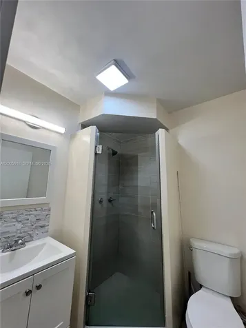 5041 W Oakland Park Boulevard Lauderdale Lakes FL 33313