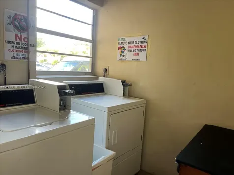 5041 W Oakland Park Boulevard Lauderdale Lakes FL 33313