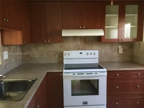 5041 W Oakland Park Boulevard Lauderdale Lakes FL 33313