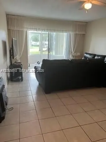 5041 W Oakland Park Boulevard Lauderdale Lakes FL 33313