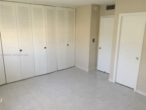 5041 W Oakland Park Boulevard Lauderdale Lakes FL 33313