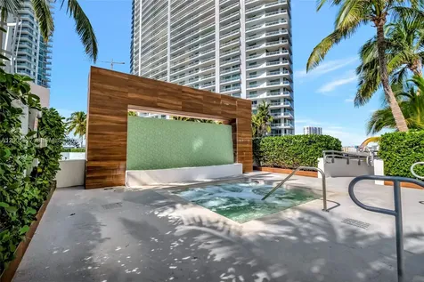 350 S Miami Avenue Miami FL 33130
